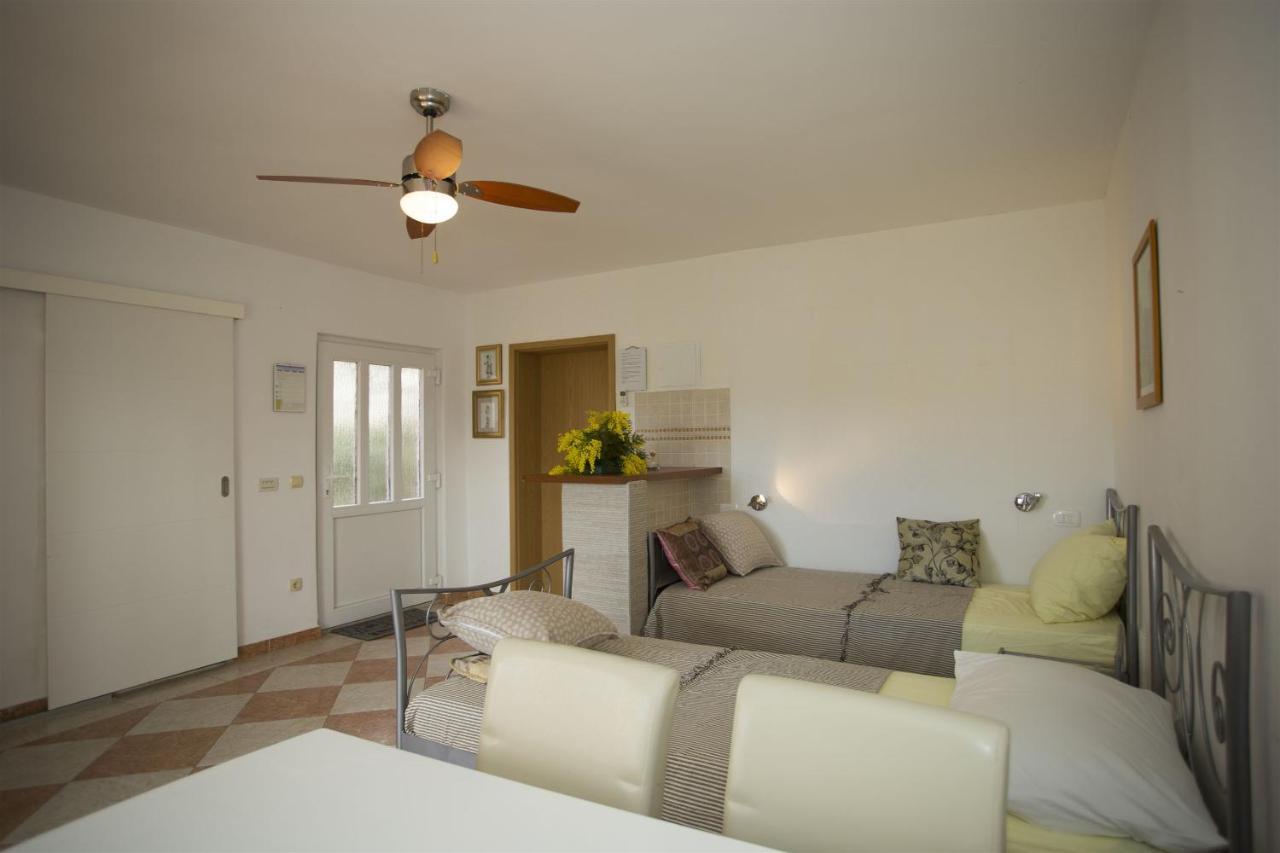 טרוגיר Apartments Gudelj מראה חיצוני תמונה