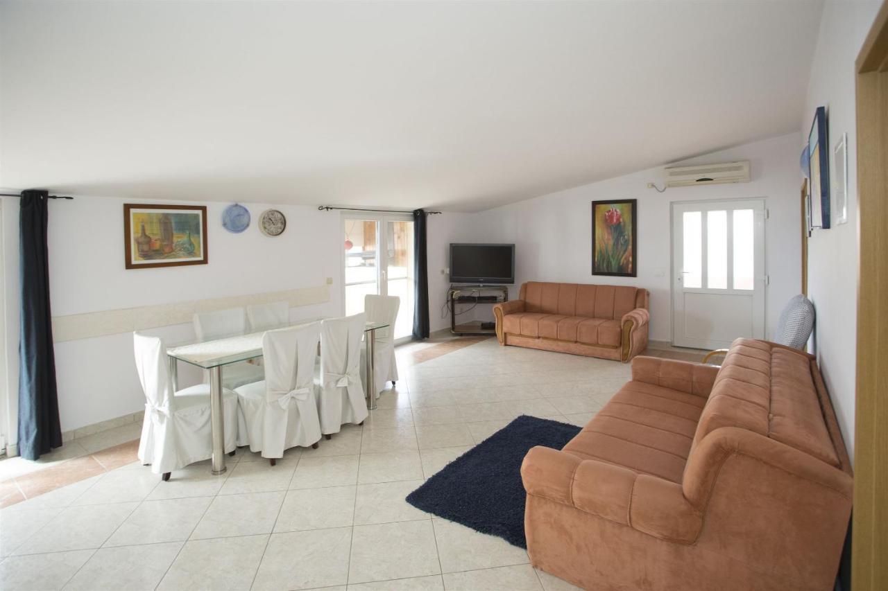טרוגיר Apartments Gudelj מראה חיצוני תמונה